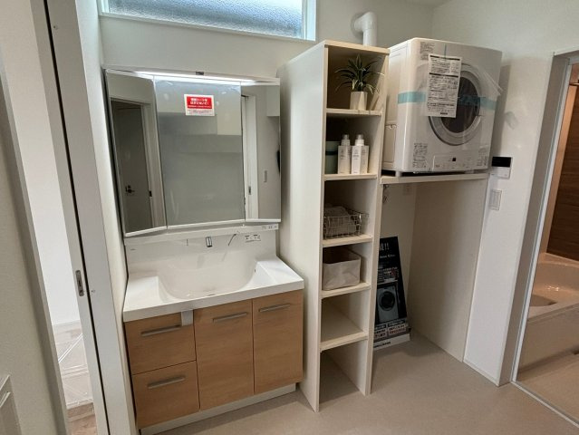 ピークス山の田中央の独立洗面台