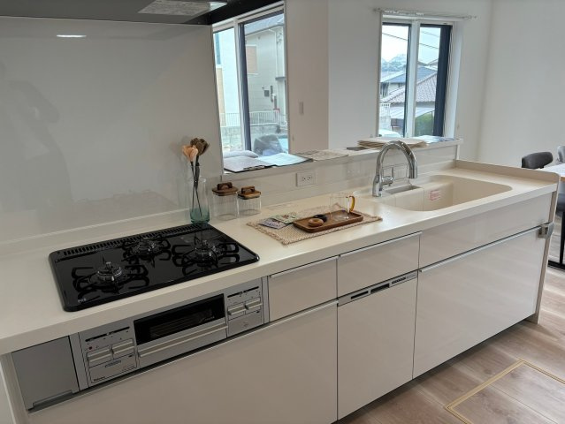 ピークス山の田中央のキッチン