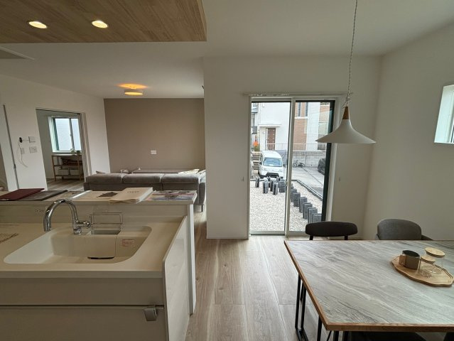 ピークス山の田中央のキッチン