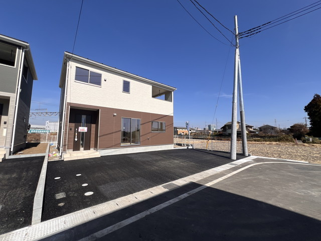 新築　前橋市江田町第6　クレイドルガーデン　4号棟の前面道路含む現地写真|現地写真　南側接道幅員約6ｍ