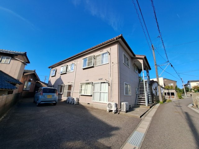 ハイツリバーサイド