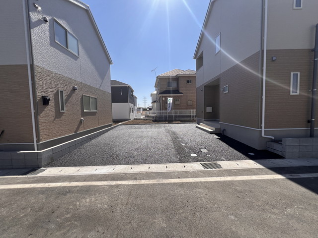 新築　前橋市江田町第6　クレイドルガーデン　6号棟の駐車場|現地写真　駐車スペースは並列2台分可能です！
