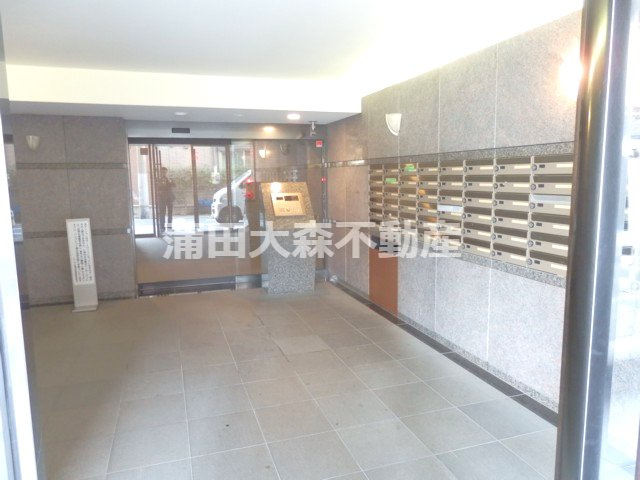 ルーブル蒲田参番館のエントランス