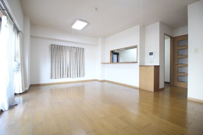 【居間・リビング】 | グランメール弓之町