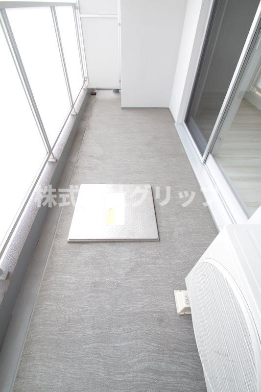 リヴシティ横濱新川町弐番館のバルコニー