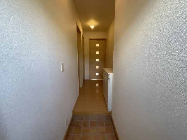 【玄関】 | サンハイツ北六甲参番館 | 落ち着いた玄関です