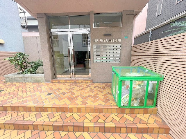 淀川チェリーハイツのエントランス