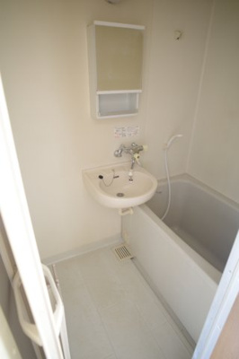 【浴室】 | グレイスエミネンス | もちろんトイレとお風呂は別々に。