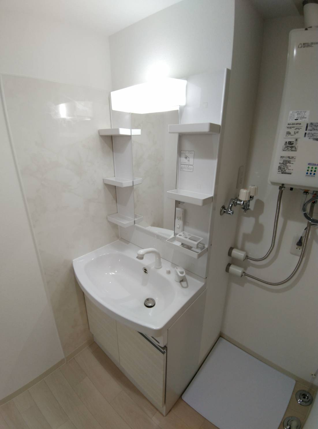 Grace Tiaraの独立洗面台