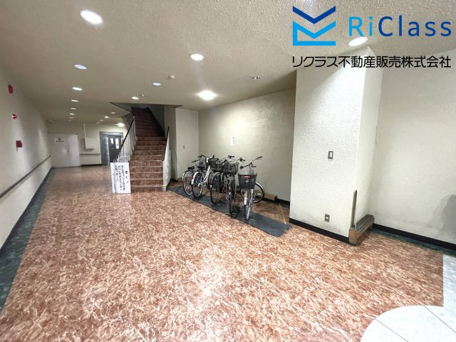 湊川パークハイツのエントランス|落ち着いたエントランスです
