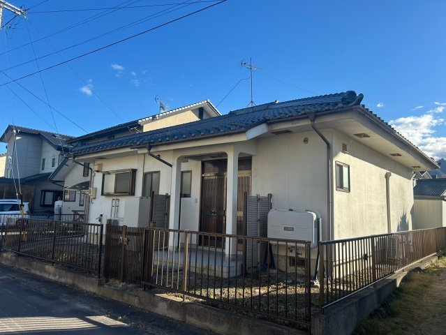 中古戸建　上田市中野の外観