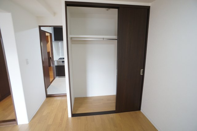 サーパス逆瀬川の内装