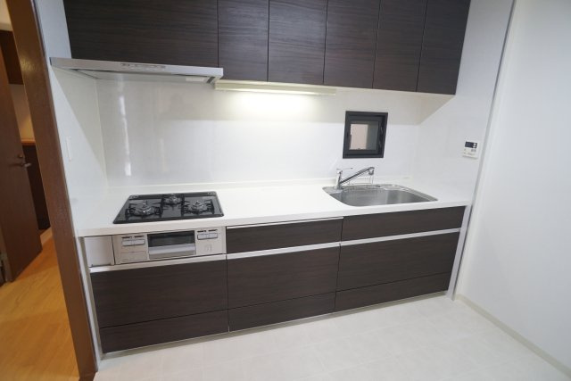 サーパス逆瀬川のキッチン