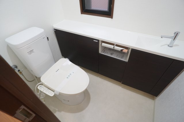 サーパス逆瀬川のトイレ