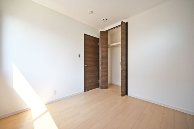 尼崎市東園田町2丁目新築一戸建て│4LDK+駐車2台（車種制限有）の洋室|-洋室4.6帖(2F)-