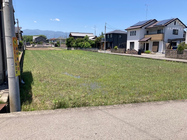 西条市小松町新屋敷甲553－1の外観