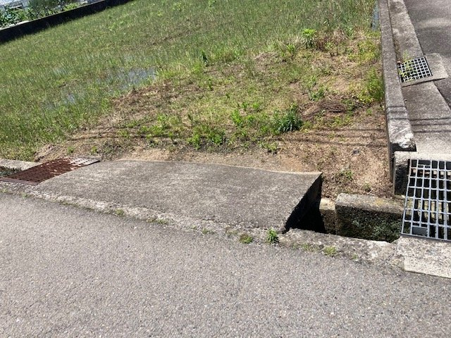 西条市小松町新屋敷甲553－1の外観