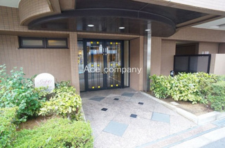 【エントランス】 | オートロック完備☆スーパー徒歩3分圏内です♪