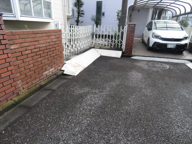 【前面道路含む現地写真】 | 川越市的場　中古戸建