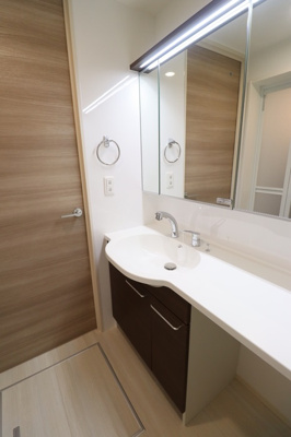 【独立洗面台】 | ドミール春日町
