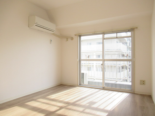 YKハイツ小久保の子供部屋