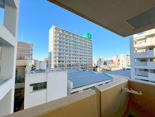 エレーヌ十三の展望