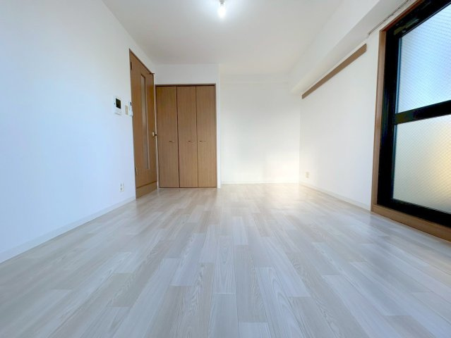 エレーヌ十三の居間・リビング