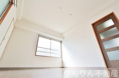 【居間・リビング】 | ベイシス東山手 | ゆったり過ごせるリビングです