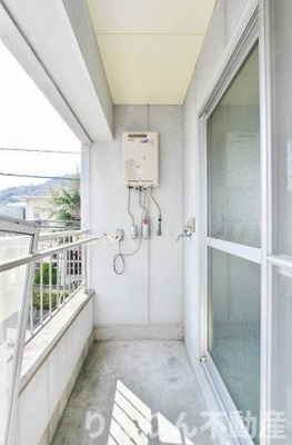【バルコニー】 | ベイシス東山手 | 開放的で明るい空間を演出してくれるバルコニーです