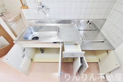 【キッチン】 | ベイシス東山手 | お料理しやすいキッチンです