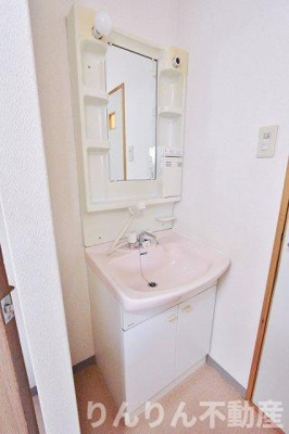 【洗面所】 | ベイシス東山手 | ゆったりとスペースのある洗面所