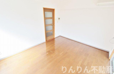 【居間・リビング】 | ベイシス東山手 | ゆったり過ごせるリビングです