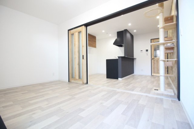 【洋室】 | Mew Style Apartments