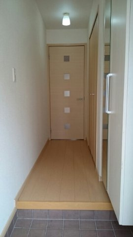 セレブリティ　Ｂの玄関|シンプルで使いやすい玄関です