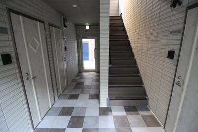 【エントランス】 | Mew Style Apartments