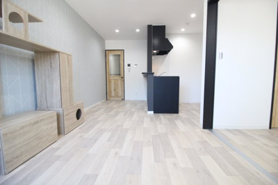 【居間・リビング】 | Mew Style Apartments