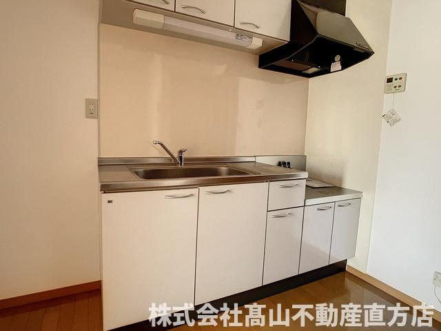 直方市大字感田のアパートのキッチン