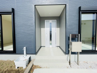 【エントランス】