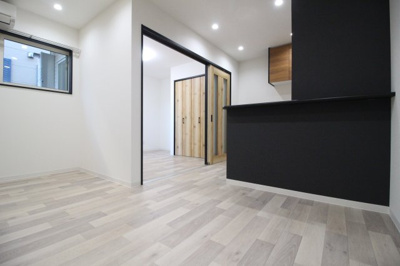 【居間・リビング】 | Mew Style Apartments