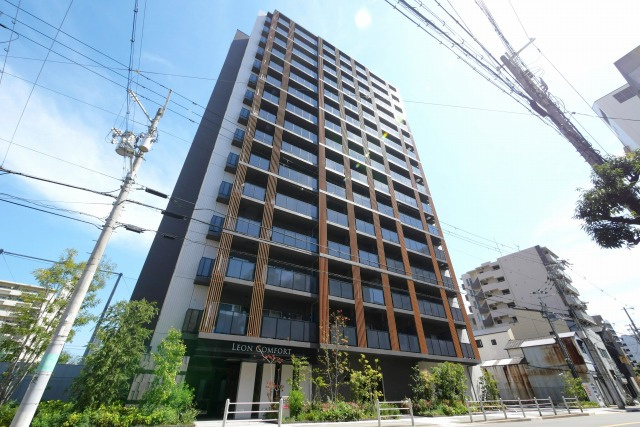 レオンコンフォート難波クレアの外観