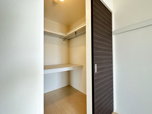 シャーメゾン初月Ⅱ A棟の収納