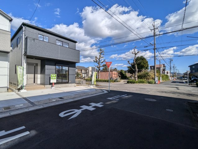 尾張旭市東大道町1期の前面道路含む現地写真