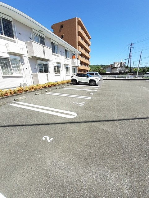 フリ－ジアの駐車場|駐車場