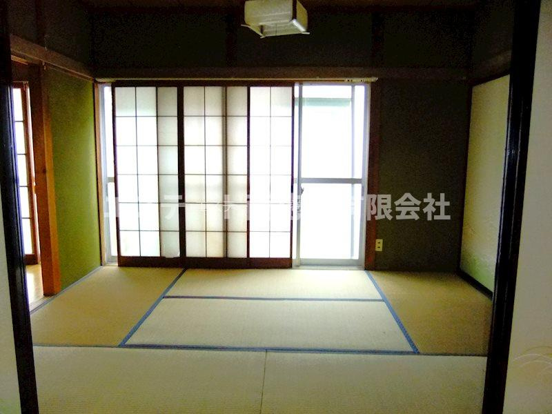 西大通り貸家の和室