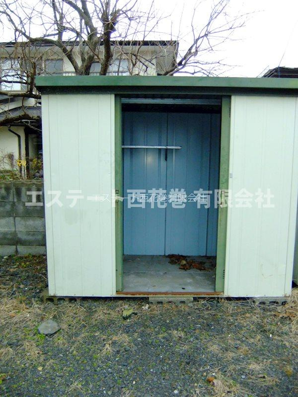 西大通り貸家の収納|外物置