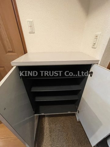 エバースクエア同心の玄関