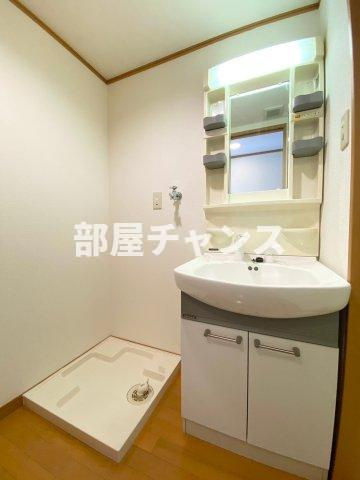 ワイズ東別院の独立洗面台