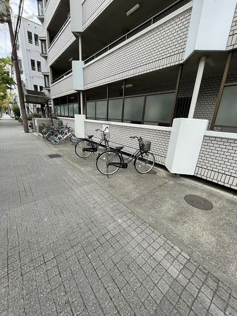 尼崎市南七松町１丁目の賃貸マンションの外観