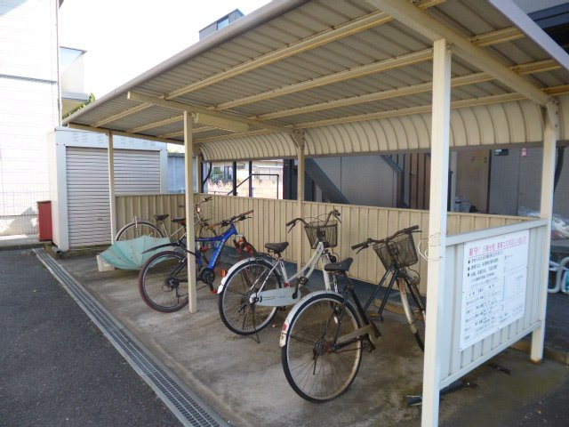 倉敷市神田１丁目のアパートのその他共用部分|駐輪場