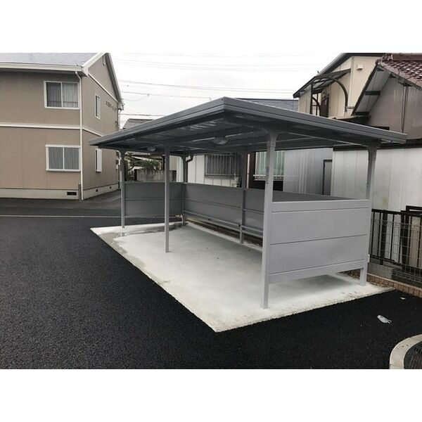 リーブル トゥサンズのエントランス